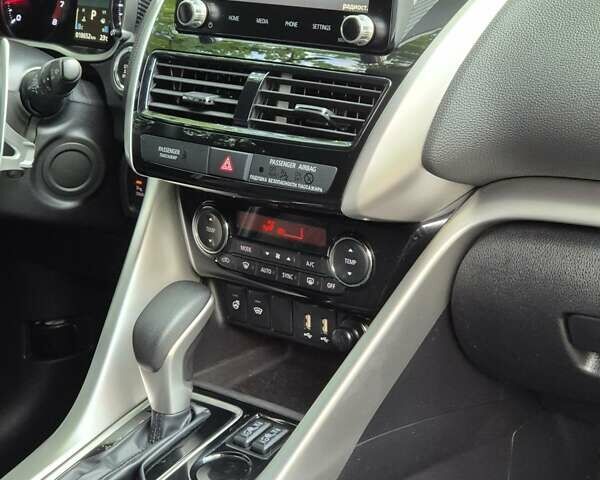 Синий Мицубиси Eclipse Cross, объемом двигателя 2 л и пробегом 18 тыс. км за 23400 $, фото 11 на Automoto.ua