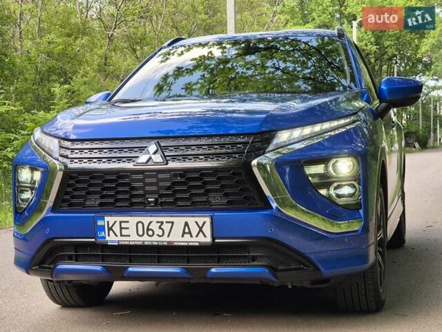 Синий Мицубиси Eclipse Cross, объемом двигателя 2 л и пробегом 18 тыс. км за 23400 $, фото 3 на Automoto.ua