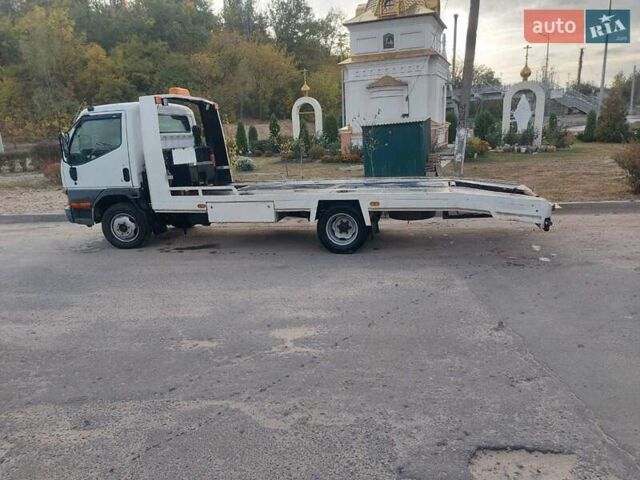 Белый Мицубиси Fuso Canter, объемом двигателя 0 л и пробегом 516 тыс. км за 10000 $, фото 4 на Automoto.ua