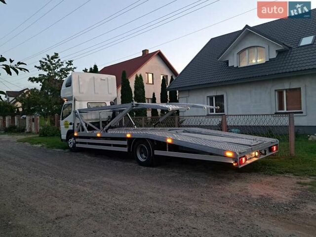 Белый Мицубиси Fuso Canter, объемом двигателя 3 л и пробегом 242 тыс. км за 37500 $, фото 1 на Automoto.ua