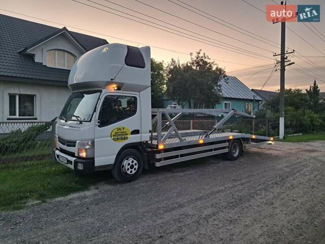 Белый Мицубиси Fuso Canter, объемом двигателя 3 л и пробегом 242 тыс. км за 43500 $, фото 2 на Automoto.ua