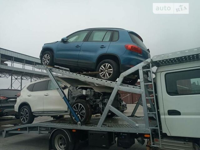 Белый Мицубиси Fuso Canter, объемом двигателя 3 л и пробегом 80 тыс. км за 27000 $, фото 9 на Automoto.ua