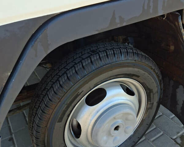Белый Мицубиси Fuso Canter, объемом двигателя 2.48 л и пробегом 1000 тыс. км за 4200 $, фото 12 на Automoto.ua