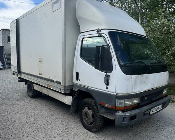 Белый Мицубиси Fuso Canter, объемом двигателя 3 л и пробегом 318 тыс. км за 5500 $, фото 1 на Automoto.ua