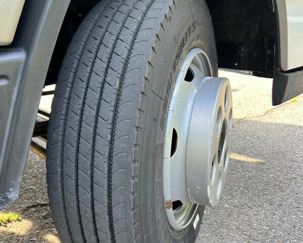 Білий Міцубісі Fuso Canter, об'ємом двигуна 3 л та пробігом 297 тис. км за 26500 $, фото 23 на Automoto.ua