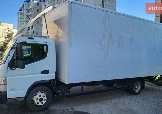 Белый Мицубиси Fuso Canter, объемом двигателя 3 л и пробегом 175 тыс. км за 19900 $, фото 2 на Automoto.ua