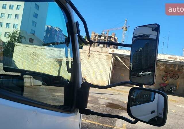 Белый Мицубиси Fuso Canter, объемом двигателя 3 л и пробегом 175 тыс. км за 19900 $, фото 11 на Automoto.ua