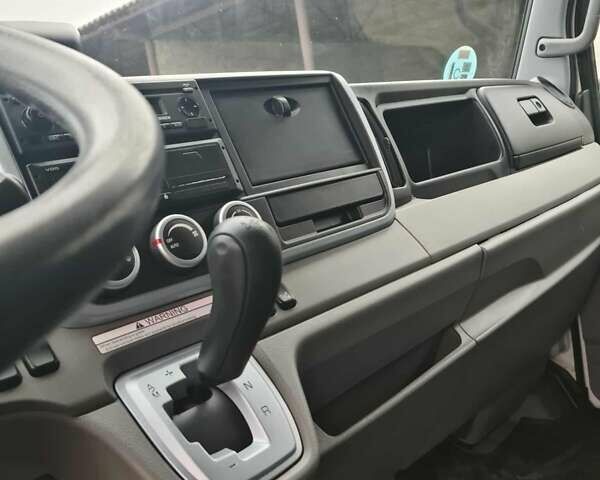 Белый Мицубиси Fuso Canter, объемом двигателя 30 л и пробегом 121 тыс. км за 41025 $, фото 20 на Automoto.ua
