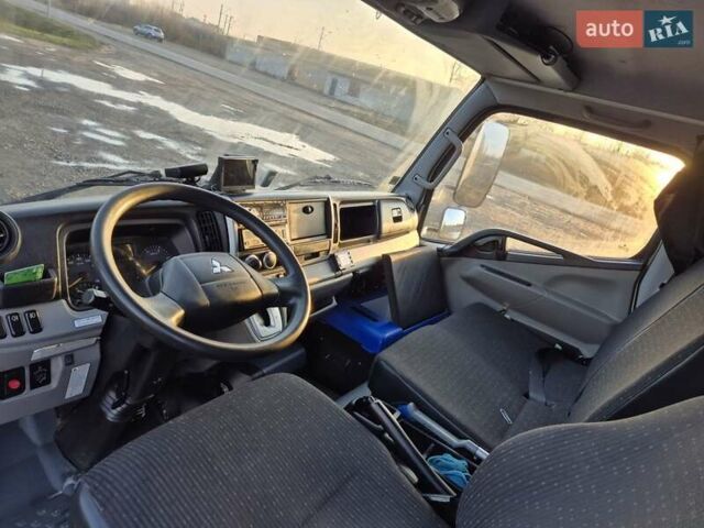 Белый Мицубиси Fuso Canter, объемом двигателя 3 л и пробегом 410 тыс. км за 17900 $, фото 7 на Automoto.ua