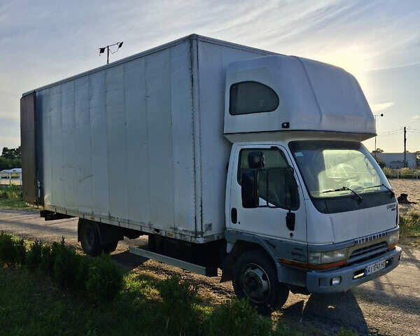 Белый Мицубиси Fuso Canter, объемом двигателя 3.91 л и пробегом 350 тыс. км за 6500 $, фото 3 на Automoto.ua