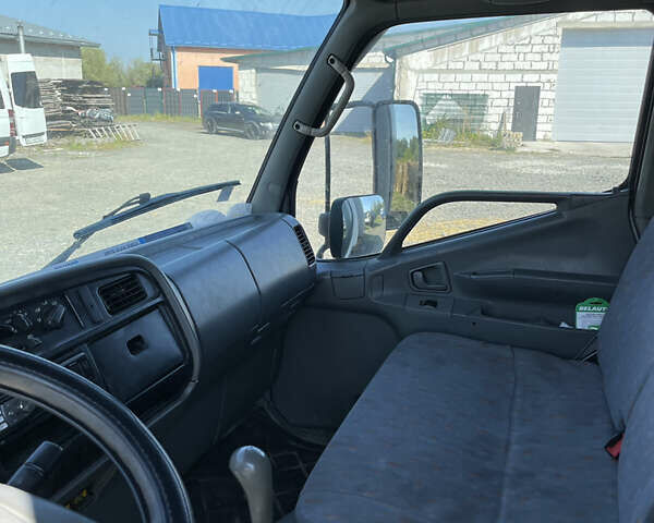 Белый Мицубиси Fuso Canter, объемом двигателя 3.91 л и пробегом 10 тыс. км за 9000 $, фото 6 на Automoto.ua