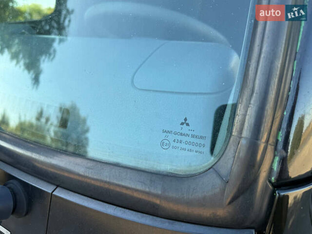 Чорний Міцубісі Fuso Canter, об'ємом двигуна 2.98 л та пробігом 388 тис. км за 11500 $, фото 16 на Automoto.ua