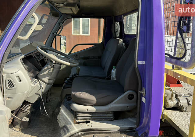 Фиолетовый Мицубиси Fuso Canter, объемом двигателя 3.91 л и пробегом 100 тыс. км за 12300 $, фото 11 на Automoto.ua