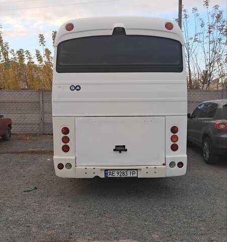 Белый Мицубиси Fuso Rosa, объемом двигателя 3.91 л и пробегом 680 тыс. км за 9500 $, фото 2 на Automoto.ua