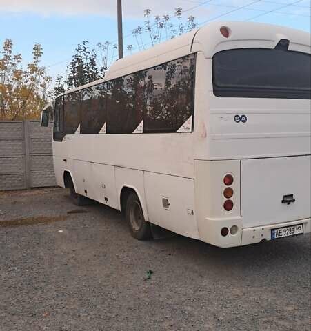 Белый Мицубиси Fuso Rosa, объемом двигателя 3.91 л и пробегом 680 тыс. км за 9500 $, фото 1 на Automoto.ua