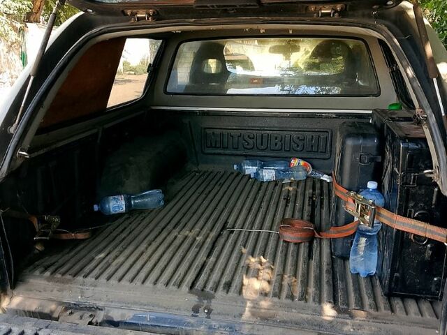Міцубісі L200, об'ємом двигуна 2.5 л та пробігом 300 тис. км за 4000 $, фото 5 на Automoto.ua