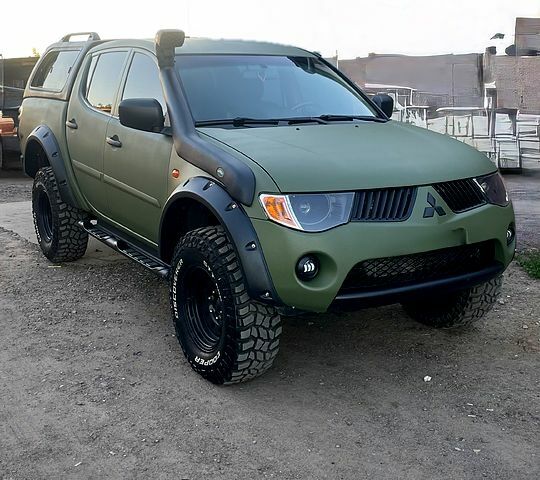 Мицубиси L200, объемом двигателя 25 л и пробегом 0 тыс. км за 20000 $, фото 4 на Automoto.ua