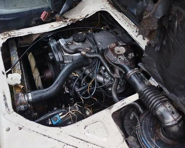 Белый Мицубиси L 300, объемом двигателя 1.6 л и пробегом 84 тыс. км за 650 $, фото 5 на Automoto.ua