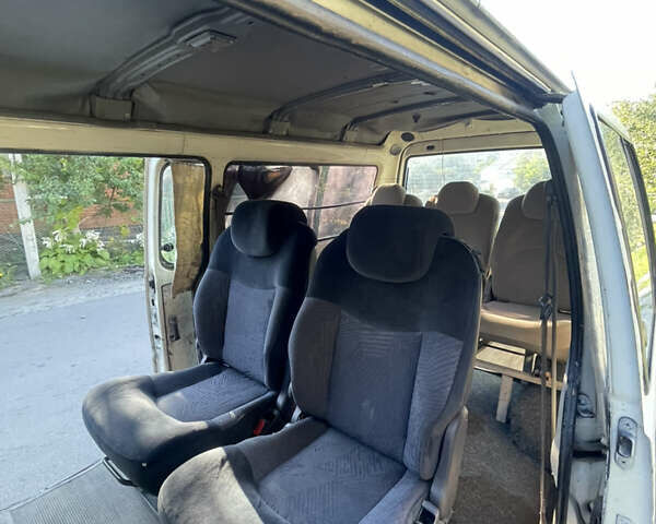 Белый Мицубиси L 300, объемом двигателя 2 л и пробегом 298 тыс. км за 1900 $, фото 12 на Automoto.ua