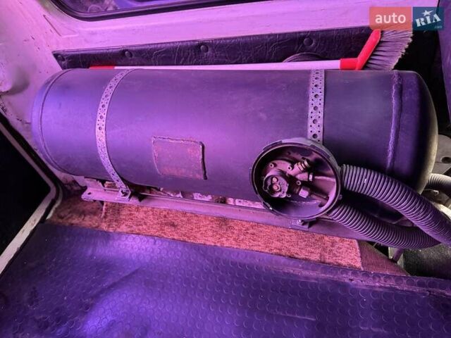 Белый Мицубиси L 300, объемом двигателя 2 л и пробегом 400 тыс. км за 1600 $, фото 7 на Automoto.ua