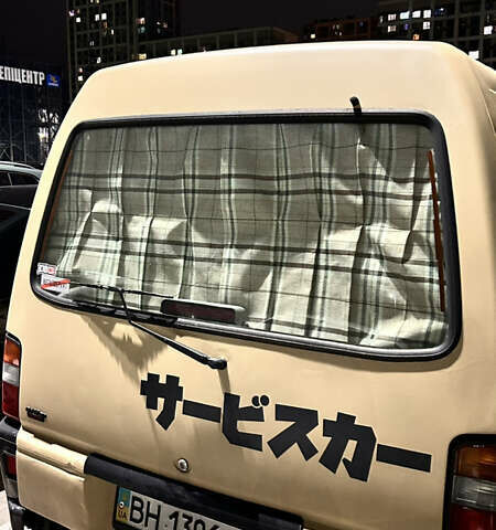 Бежевый Мицубиси L 300, объемом двигателя 2.5 л и пробегом 415 тыс. км за 4200 $, фото 10 на Automoto.ua