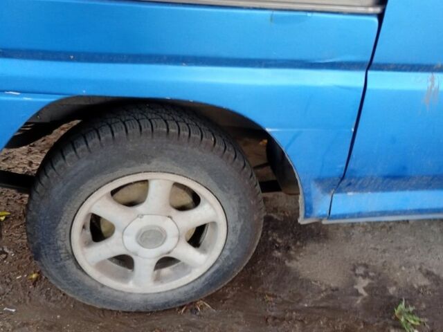 Міцубісі L 300 1988 у Измаиле на Automoto.ua Синій Міцубісі L 300, об'ємом двигуна 2.5 л та пробігом 350 тис. км за 2653 $, фото 5 на Automoto.ua