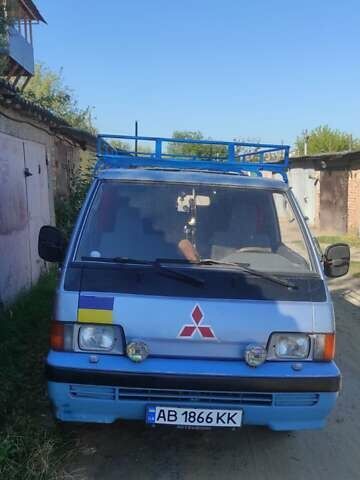 Синий Мицубиси L 300, объемом двигателя 2 л и пробегом 450 тыс. км за 2800 $, фото 1 на Automoto.ua