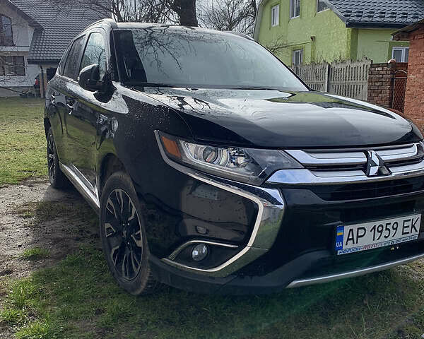 Міцубісі Outlander PHEV, об'ємом двигуна 0 л та пробігом 106 тис. км за 26000 $, фото 2 на Automoto.ua