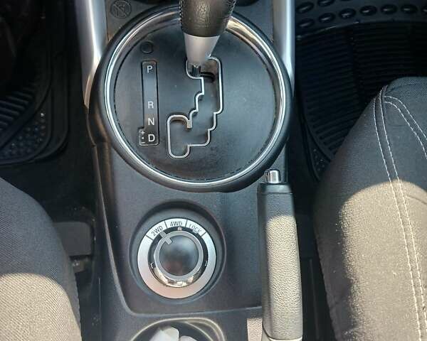 Білий Міцубісі Outlander Sport, об'ємом двигуна 2 л та пробігом 280 тис. км за 8500 $, фото 8 на Automoto.ua