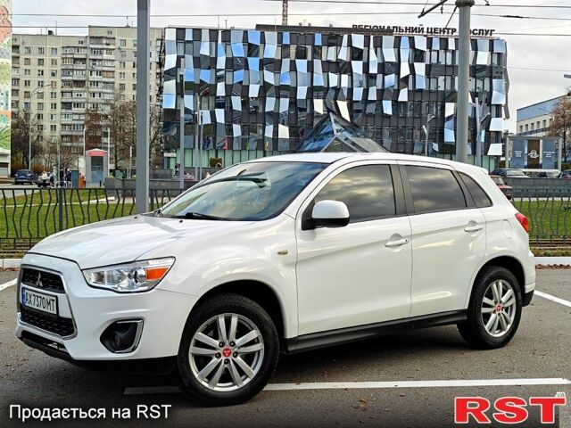 Білий Міцубісі Outlander Sport, об'ємом двигуна 2 л та пробігом 240 тис. км за 8799 $, фото 1 на Automoto.ua