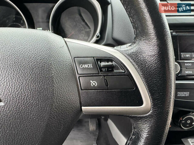 Белый Мицубиси Outlander Sport, объемом двигателя 2 л и пробегом 160 тыс. км за 10800 $, фото 27 на Automoto.ua