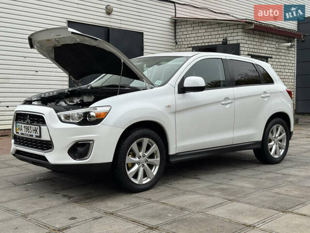 Белый Мицубиси Outlander Sport, объемом двигателя 2 л и пробегом 160 тыс. км за 10800 $, фото 39 на Automoto.ua
