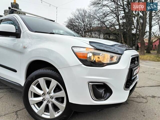 Белый Мицубиси Outlander Sport, объемом двигателя 2.4 л и пробегом 207 тыс. км за 9990 $, фото 27 на Automoto.ua