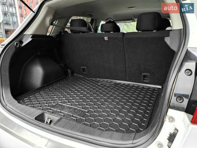 Белый Мицубиси Outlander Sport, объемом двигателя 2.4 л и пробегом 207 тыс. км за 9990 $, фото 18 на Automoto.ua
