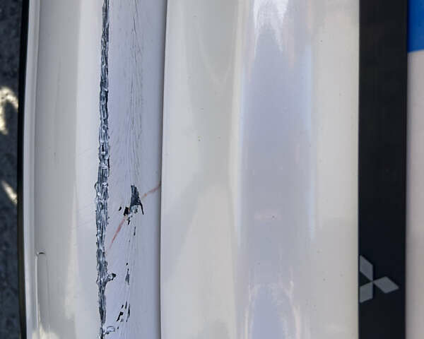 Белый Мицубиси Outlander Sport, объемом двигателя 2 л и пробегом 255 тыс. км за 12000 $, фото 22 на Automoto.ua