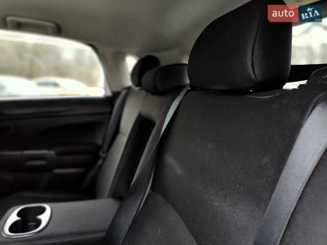Белый Мицубиси Outlander Sport, объемом двигателя 2.4 л и пробегом 207 тыс. км за 9990 $, фото 41 на Automoto.ua