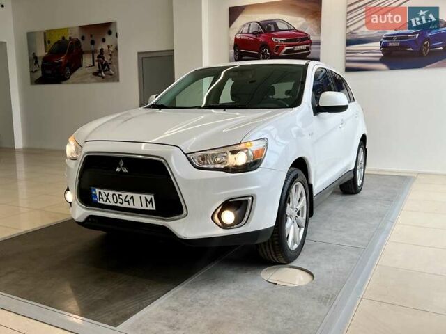 Білий Міцубісі Outlander Sport, об'ємом двигуна 2.4 л та пробігом 160 тис. км за 12500 $, фото 1 на Automoto.ua