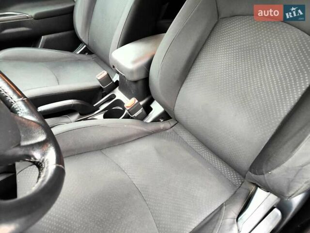 Белый Мицубиси Outlander Sport, объемом двигателя 2.4 л и пробегом 207 тыс. км за 9990 $, фото 34 на Automoto.ua