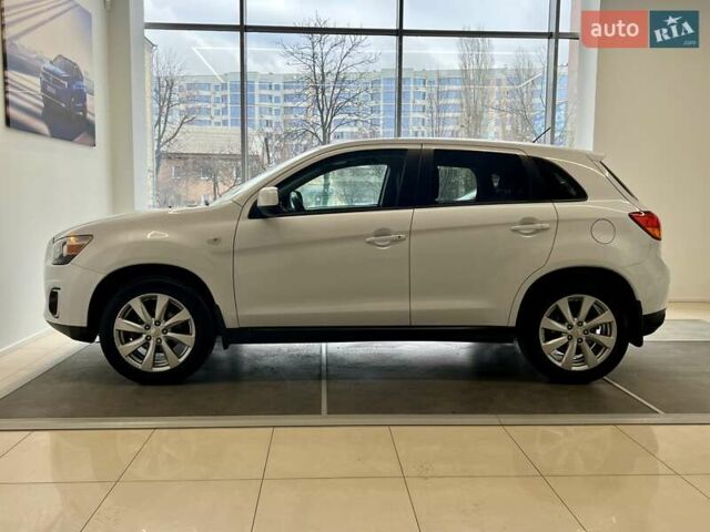 Білий Міцубісі Outlander Sport, об'ємом двигуна 2.4 л та пробігом 160 тис. км за 12500 $, фото 17 на Automoto.ua