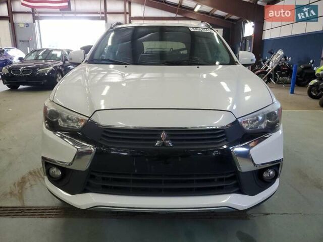 Белый Мицубиси Outlander Sport, объемом двигателя 2.4 л и пробегом 186 тыс. км за 1600 $, фото 4 на Automoto.ua
