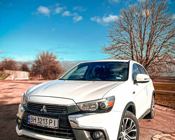 Белый Мицубиси Outlander Sport, объемом двигателя 2.4 л и пробегом 270 тыс. км за 14999 $, фото 5 на Automoto.ua