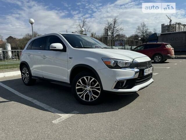 Білий Міцубісі Outlander Sport, об'ємом двигуна 2.4 л та пробігом 41 тис. км за 15500 $, фото 4 на Automoto.ua