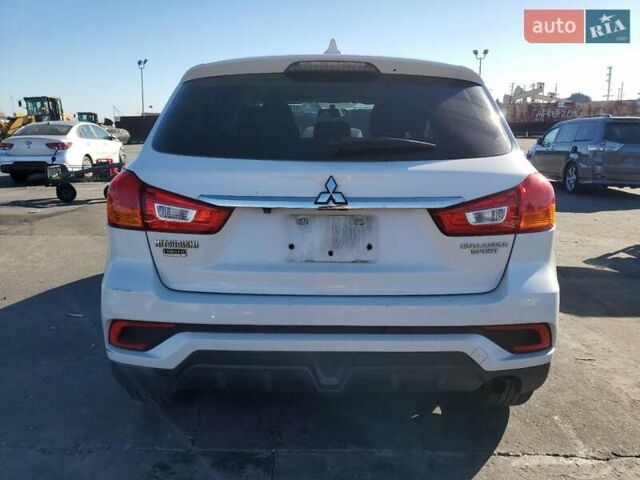 Білий Міцубісі Outlander Sport, об'ємом двигуна 2 л та пробігом 154 тис. км за 1500 $, фото 2 на Automoto.ua