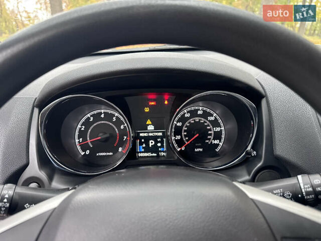 Міцубісі Outlander Sport 2019 у Кропивницькому (Кіровограді) на Automoto.ua Білий Міцубісі Outlander Sport, об'ємом двигуна 0 л та пробігом 89 тис. км за 15800 $, фото 24 на Automoto.ua
