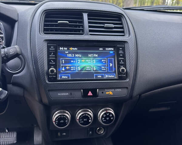 Міцубісі Outlander Sport 2019 у Кропивницькому (Кіровограді) на Automoto.ua Білий Міцубісі Outlander Sport, об'ємом двигуна 0 л та пробігом 89 тис. км за 15800 $, фото 25 на Automoto.ua