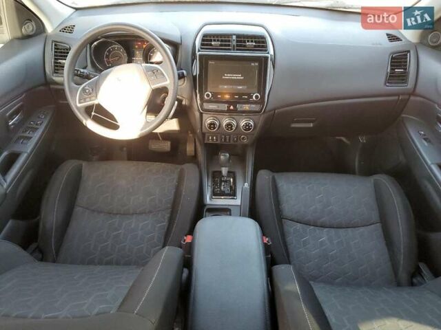 Белый Мицубиси Outlander Sport, объемом двигателя 0 л и пробегом 95 тыс. км за 3000 $, фото 7 на Automoto.ua