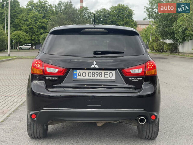 Черный Мицубиси Outlander Sport, объемом двигателя 2 л и пробегом 205 тыс. км за 10750 $, фото 6 на Automoto.ua