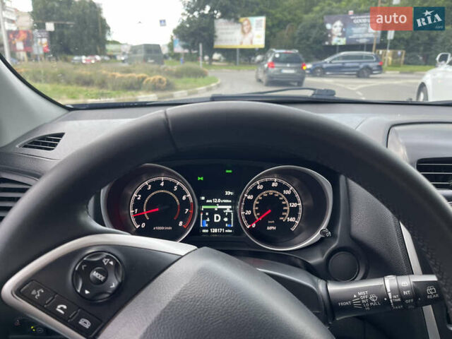 Черный Мицубиси Outlander Sport, объемом двигателя 2 л и пробегом 205 тыс. км за 10750 $, фото 17 на Automoto.ua