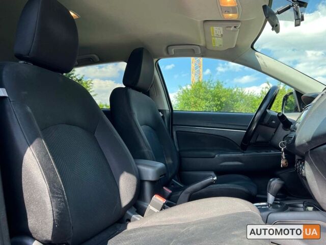 Чорний Міцубісі Outlander Sport, об'ємом двигуна 2 л та пробігом 120 тис. км за 11699 $, фото 8 на Automoto.ua
