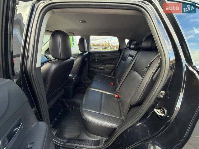 Черный Мицубиси Outlander Sport, объемом двигателя 2.4 л и пробегом 230 тыс. км за 14200 $, фото 30 на Automoto.ua